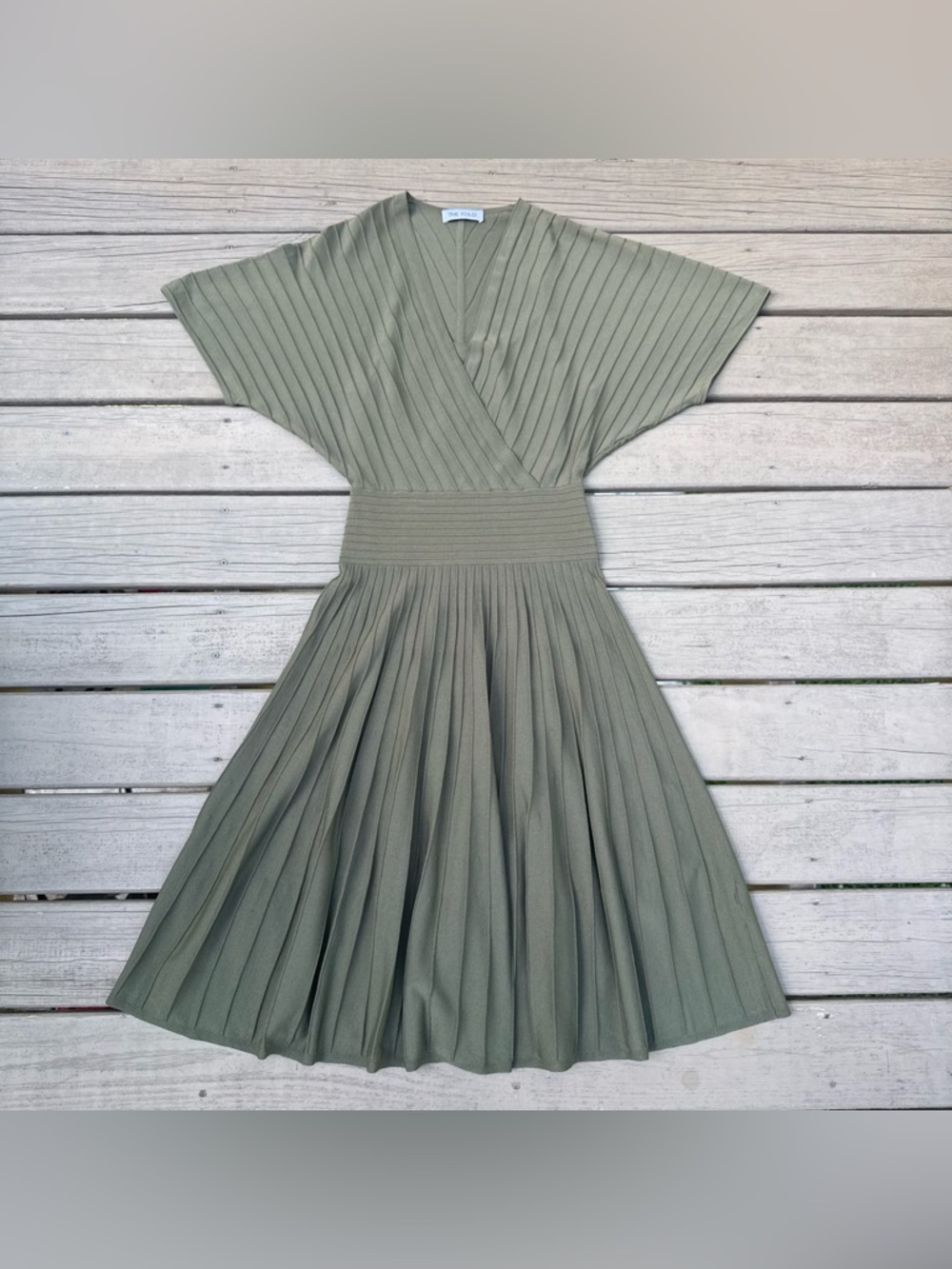 The Fold Knitted Dress Olive Green size M